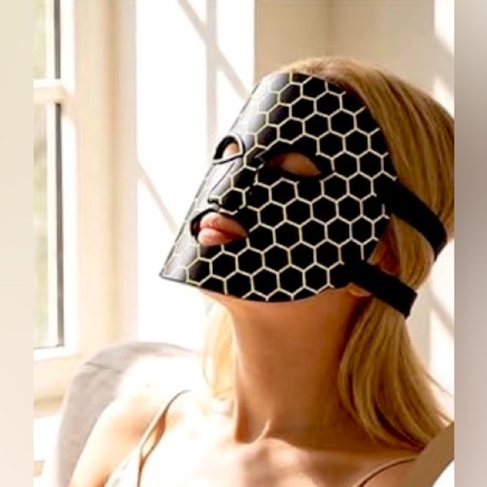 Face Mask New red light